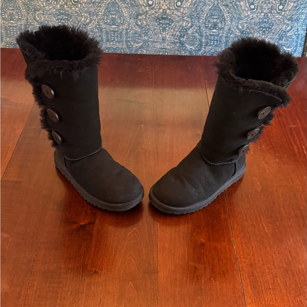 UGG AUSTRALIA BAILEY TRIPLET BOOTS